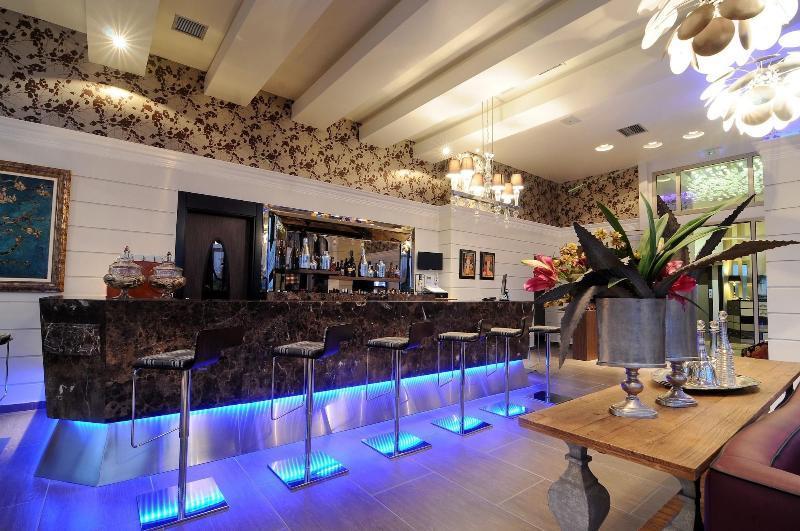 Park Hotel Катерини Экстерьер фото